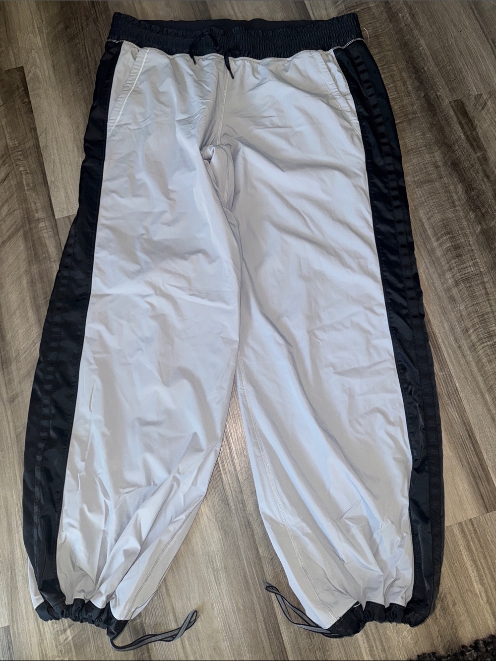 Lululemon 12 athletic track pants baggy dance gray black womens gym elastic